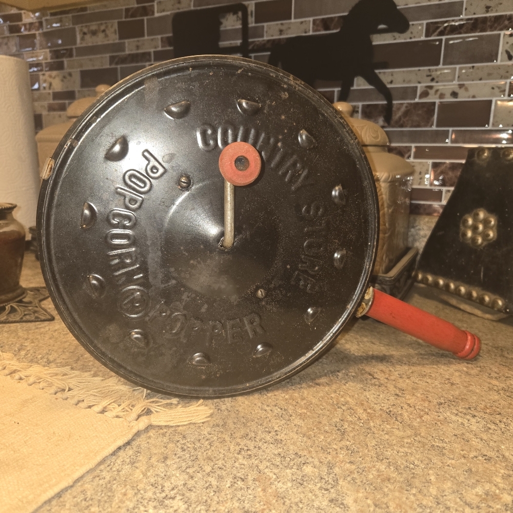 Vintage popcorn maker
